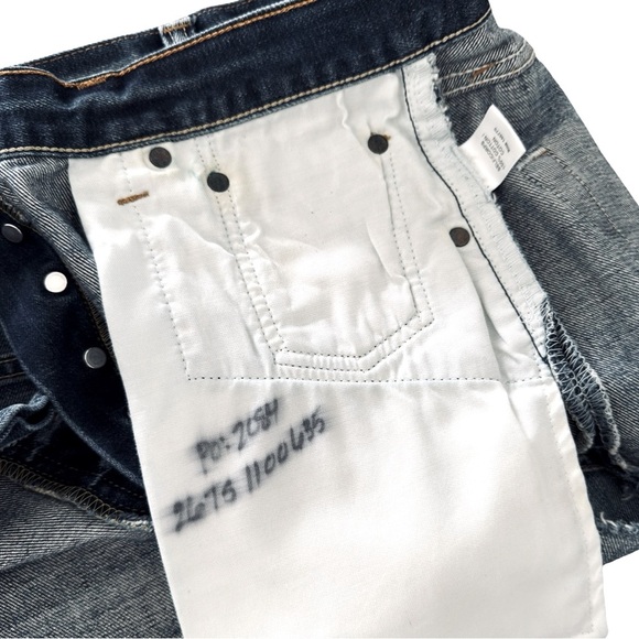 RE/DONE | Levi's "The Short" in Blue No Destruction Size 26 NWT - Picture 9 of 9